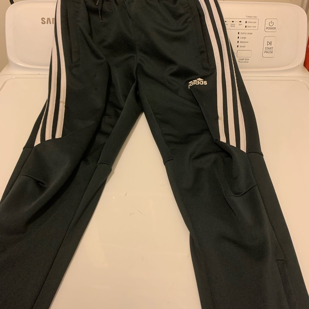 Running pants, jackets, t-shirts!Youth sizes 8-14.
